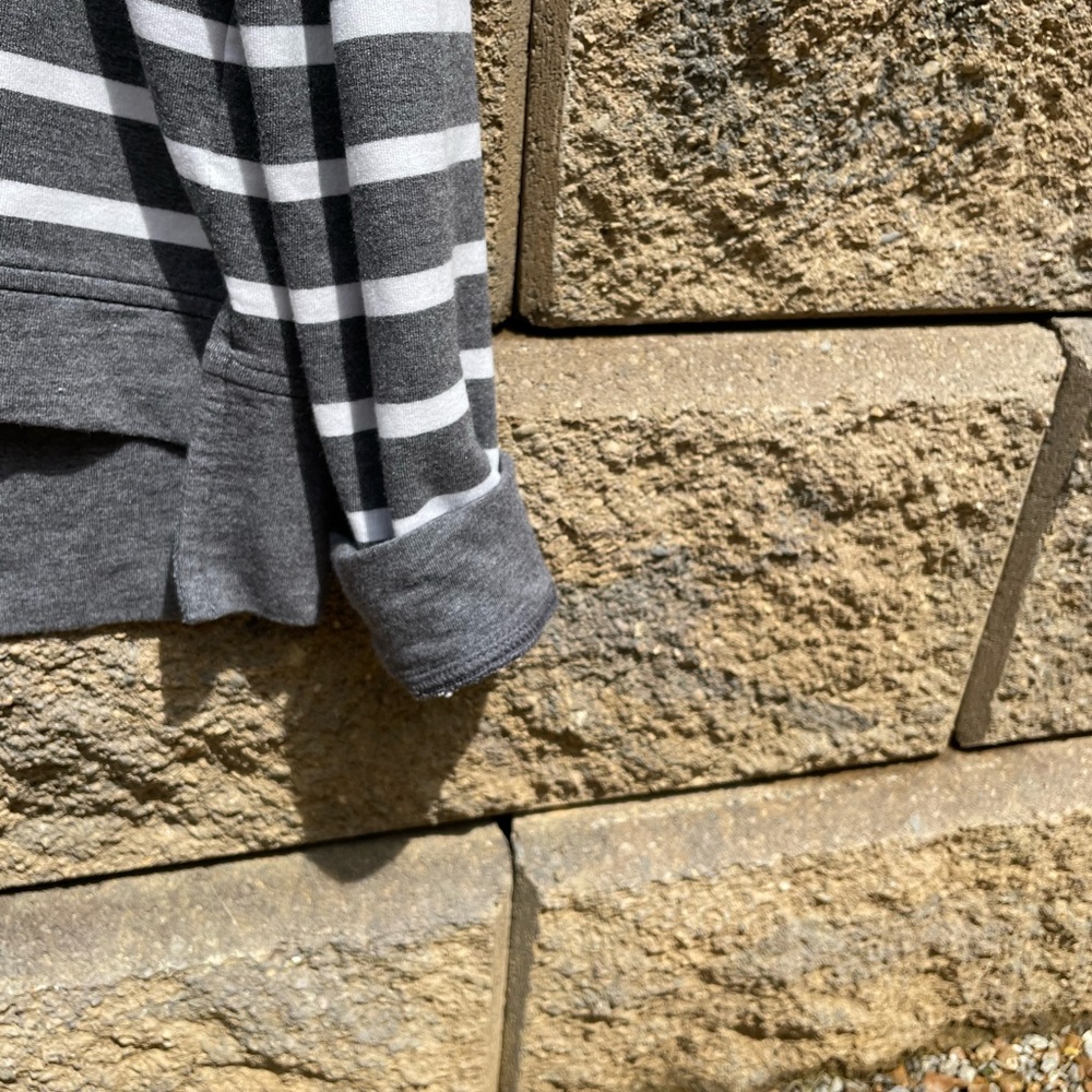 Cabi Pullover Top - image 3